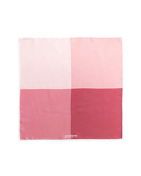 Ярко-розовый нагрудный платок