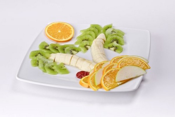 Как нарезать фрукты? Фруктовая тарелка, корзина или букет из фруктов, канапе из фруктов на шпажках