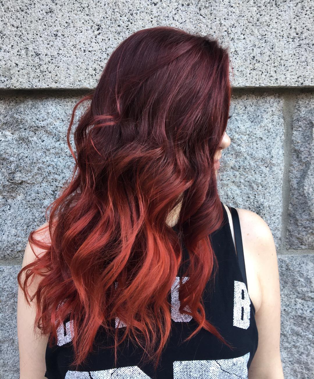 Красные волосы на темные волосы фото